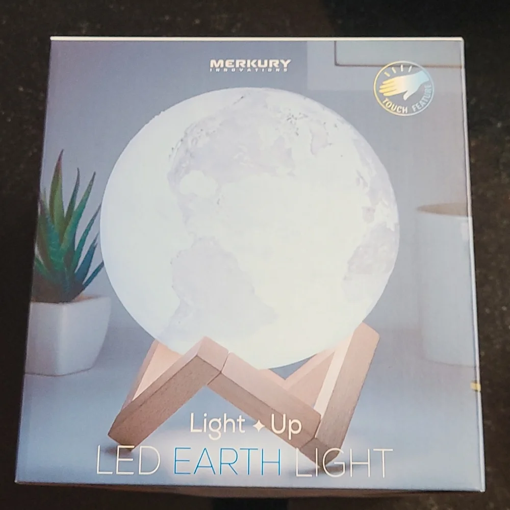 LED Earth Light